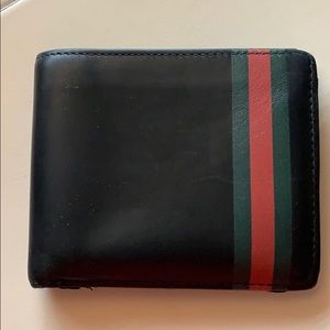 Authentic men’s Gucci wallet